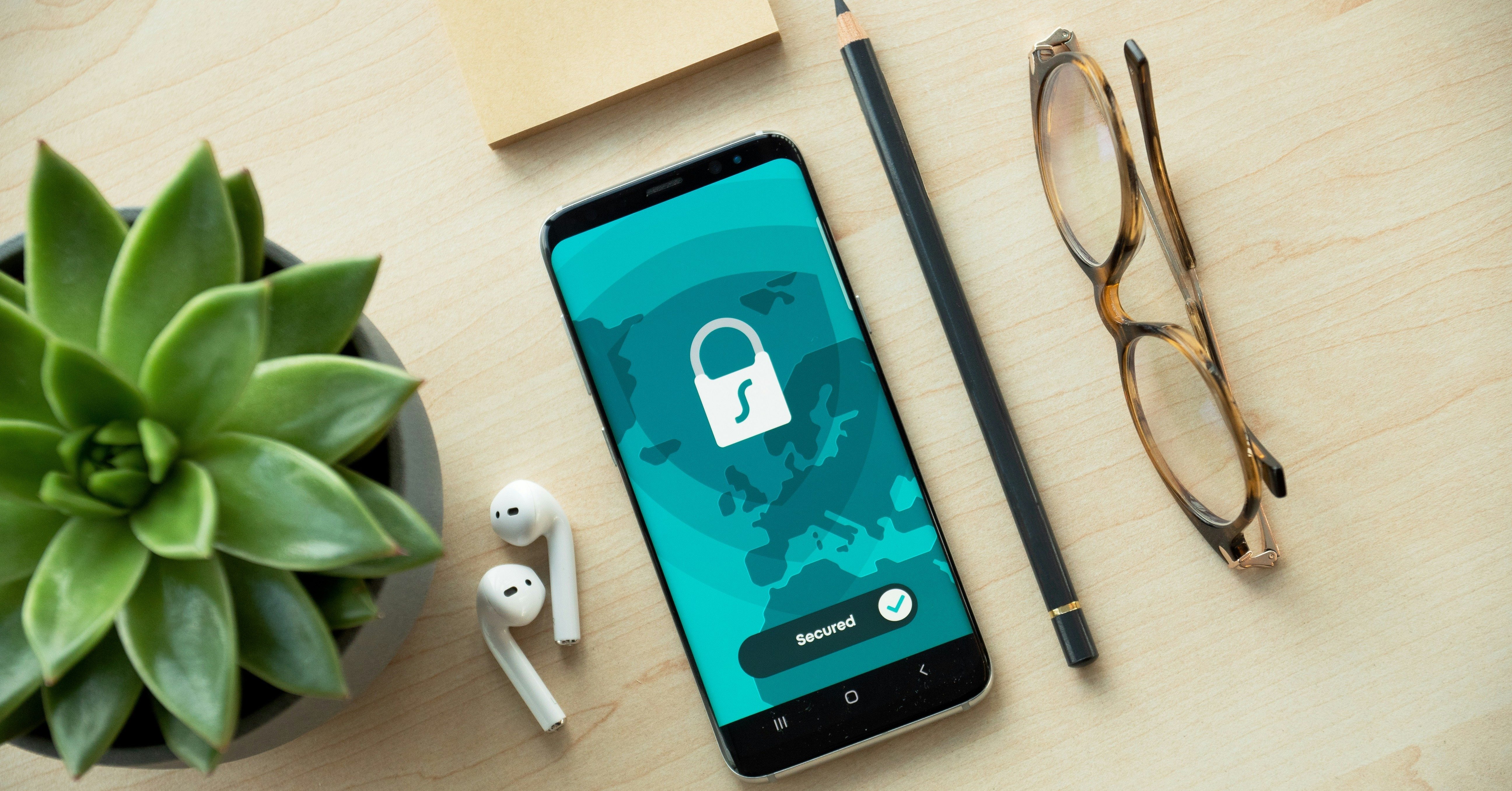 secured-phone-protection_infostrux